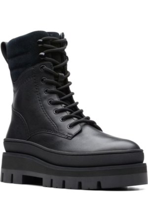 Clarks Orianna2 Hike in Black warmlined leather