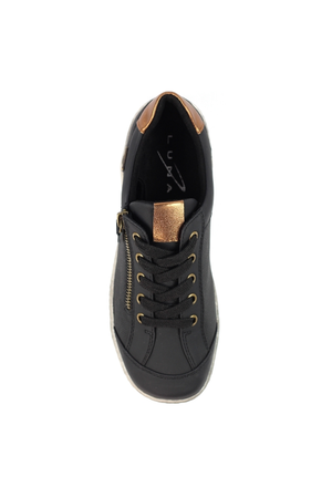 Lunar Sloan waterproof trainer in Black DLB082