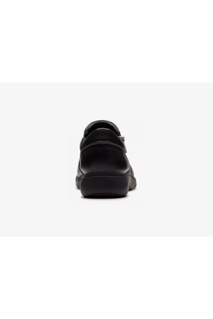 Clarks Certina Pure in Black leather