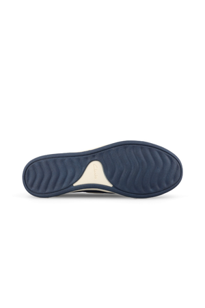 Clarks Cloudsteppers Brinkley Edge in Navy canvas