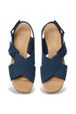 Clarks Nerisa West in Navy nubuck