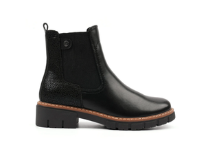 Lunar Bernadette boot GLB 234 in Black