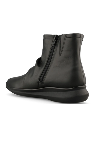 Clarks ladies boot Lynell Park in black leather
