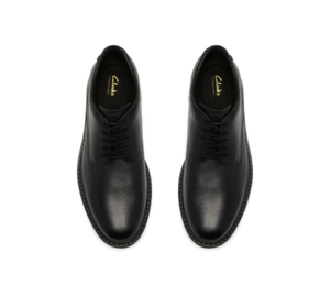 Clarks Newford Lace in black leather
