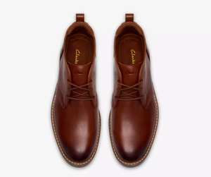 Clarks Aldwin2 Chukka in Brown leather