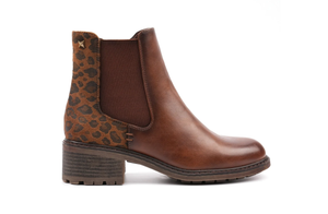 Lunar Simone GLZ003 tan ankle boot