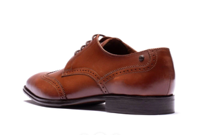 Base London Sloane Waxy Brogue Shoes in Tan