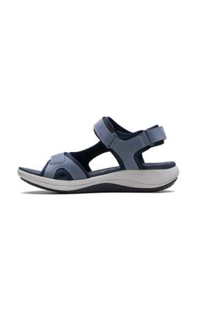 Clarks Cloudsteppers Mira Bay in Denim Blue