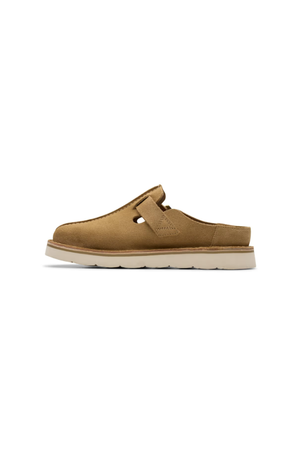 Clarks Solsbury Mule in Dark Sand suede