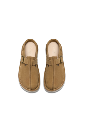 Clarks Solsbury Mule in Dark Sand suede