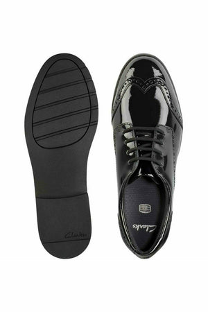 Clarks Aubrie Craft Youth black patent