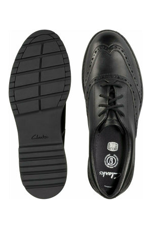 Clarks Loxham Brogue Youth black leather